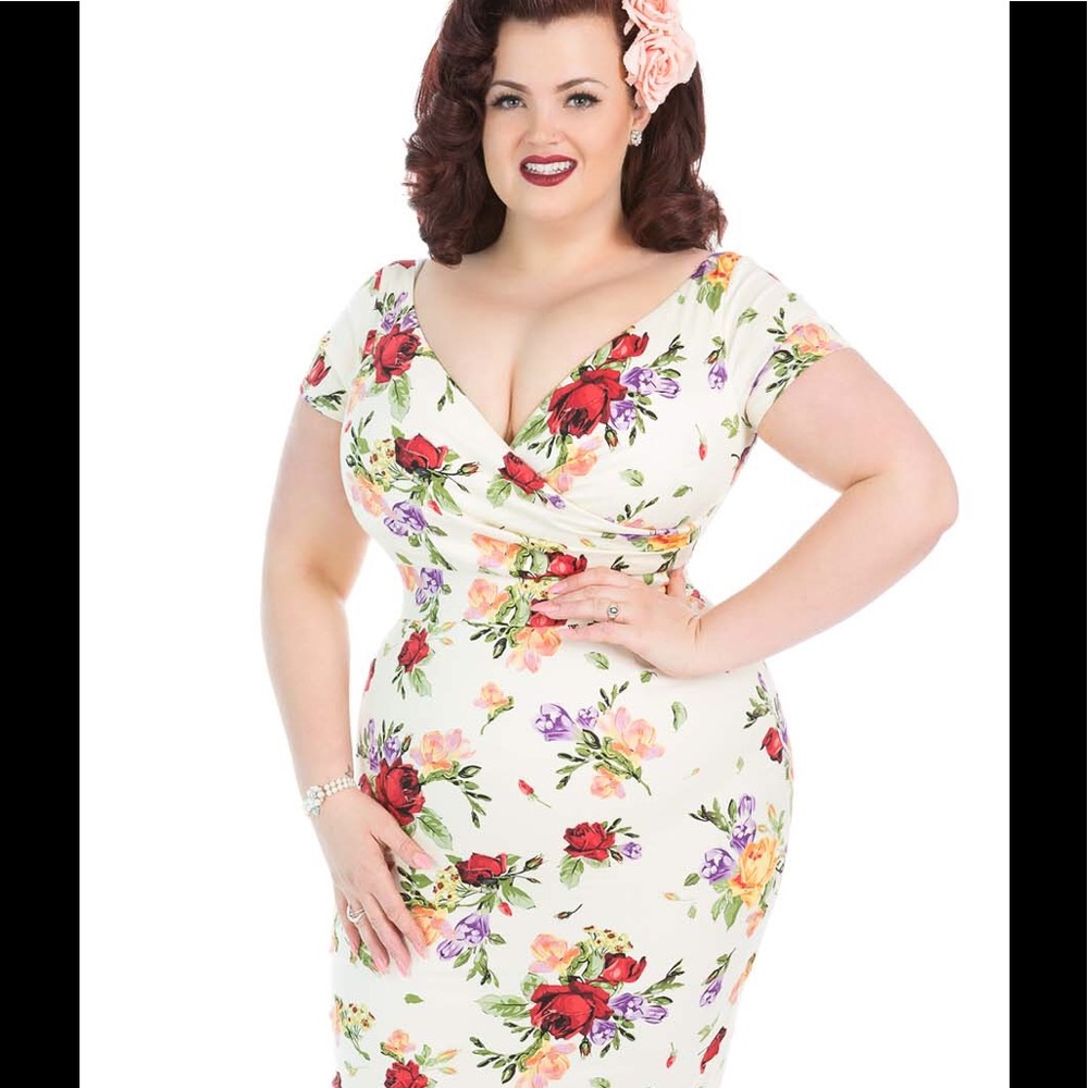 Ursula Vintage Red Rose Floral dress