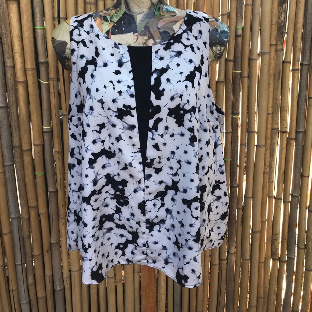 Apt. 9 Top