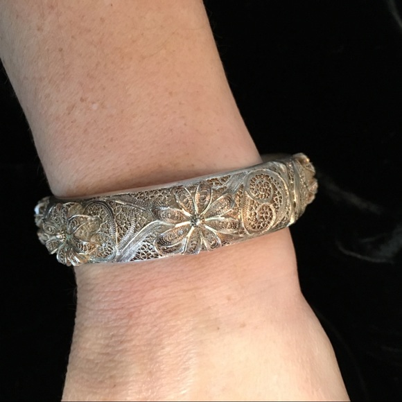 EXQUISITE VINTAGE TAXCO STERLING SILVER BRACELET - Picture 1 of 6