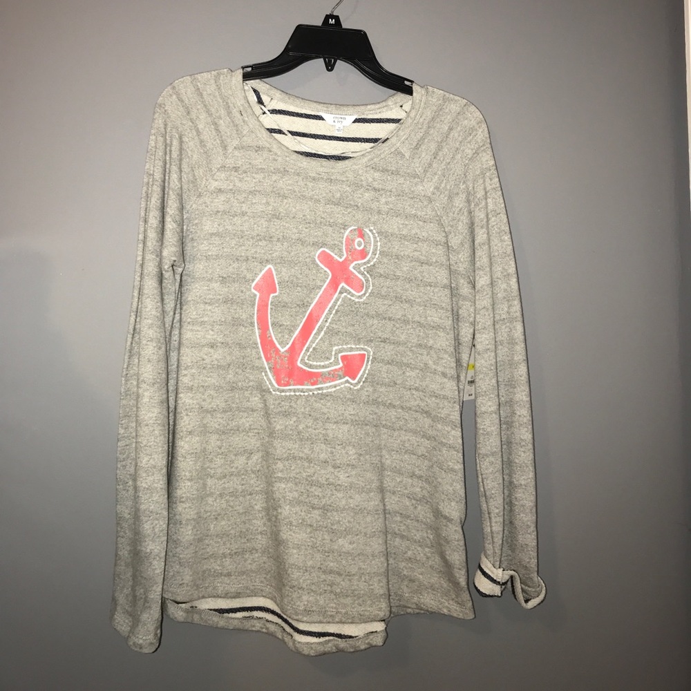 Gray long sleeve sweater with anchor