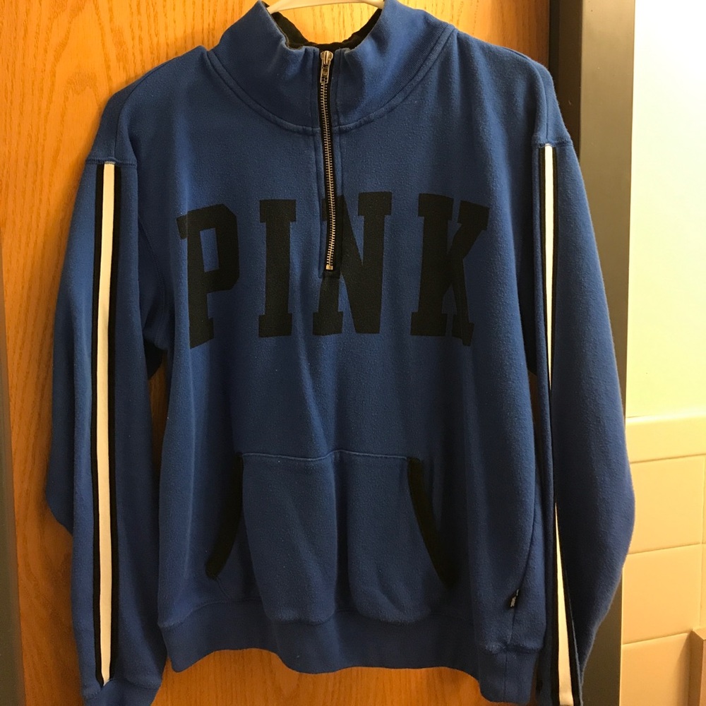 Vs pink hoodie‼️‼️SOLD ON MERCARI‼️‼️