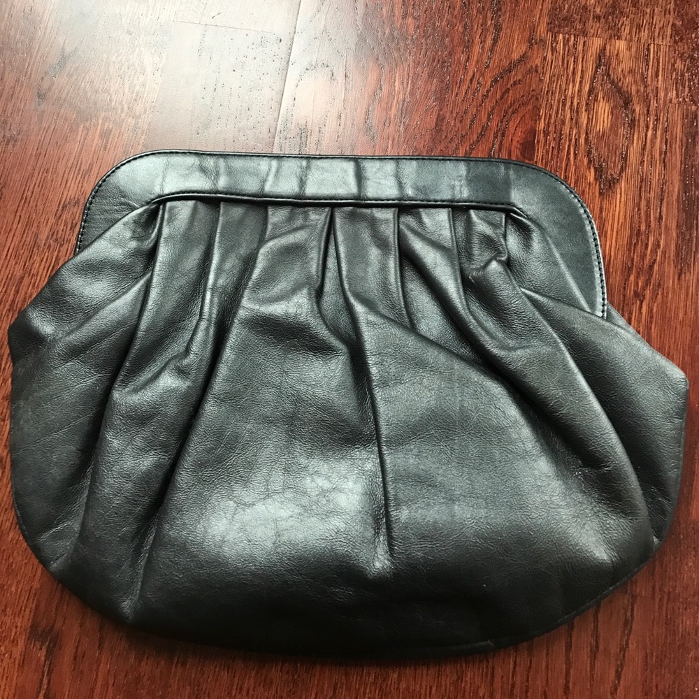 Almas black clutch