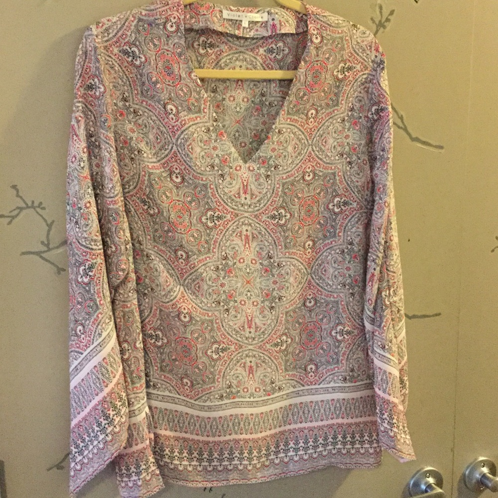 Beautiful sheer tunic!