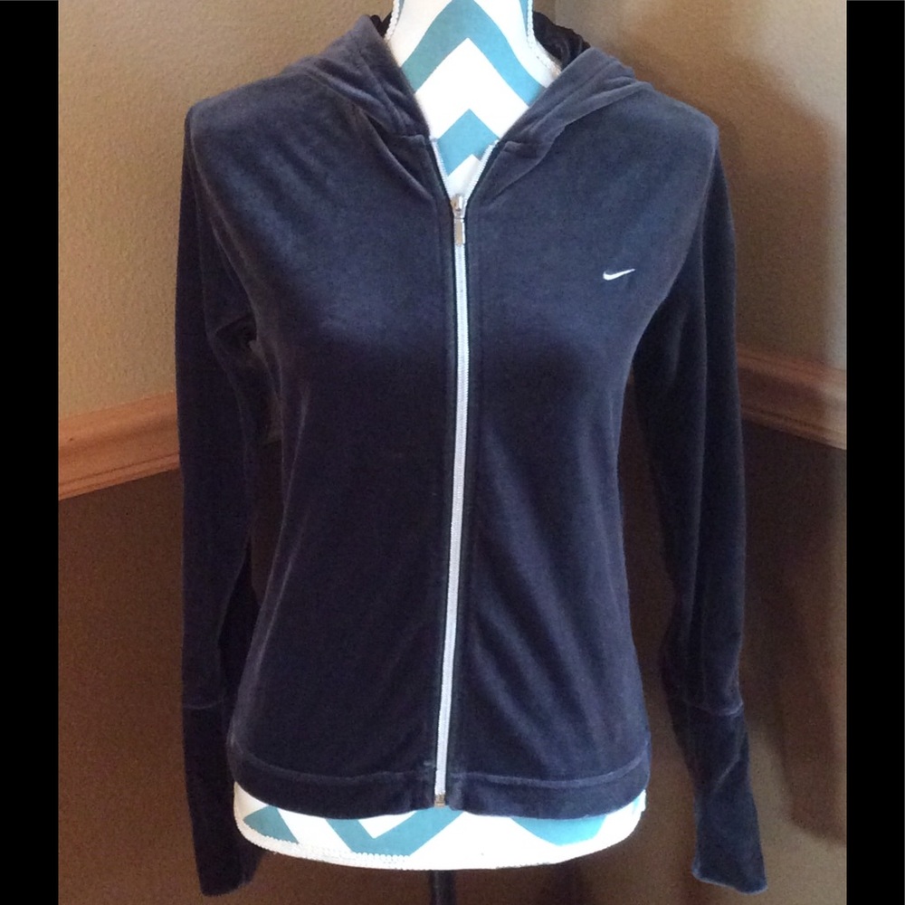 💕New listing💕 Nike full zip hoodie jacket. - Picture 2 of 6