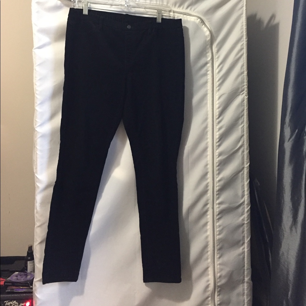 UNIQLO Corduroy Mid Rise Legging Pants