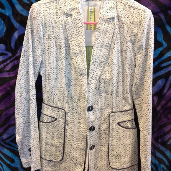 Jacket - Picture 1 of 3