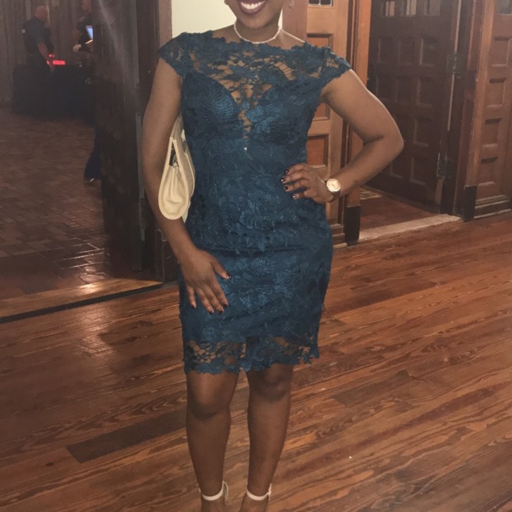 Dark real green lace dress