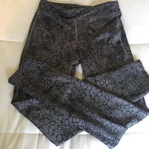 Old navy active wear leggings
