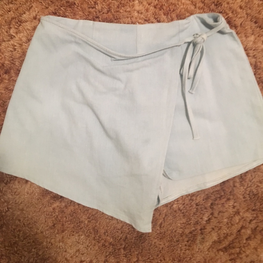 LF Asymmetrical chambray skort