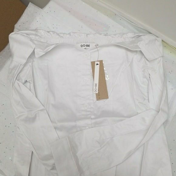 🔴Off Shoulder Button Down! - Picture 5 of 6