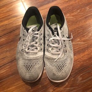 Grey women’s Nike’s