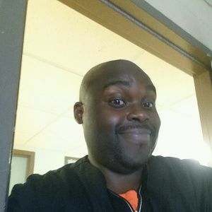 Meet your Posher, Emanuel