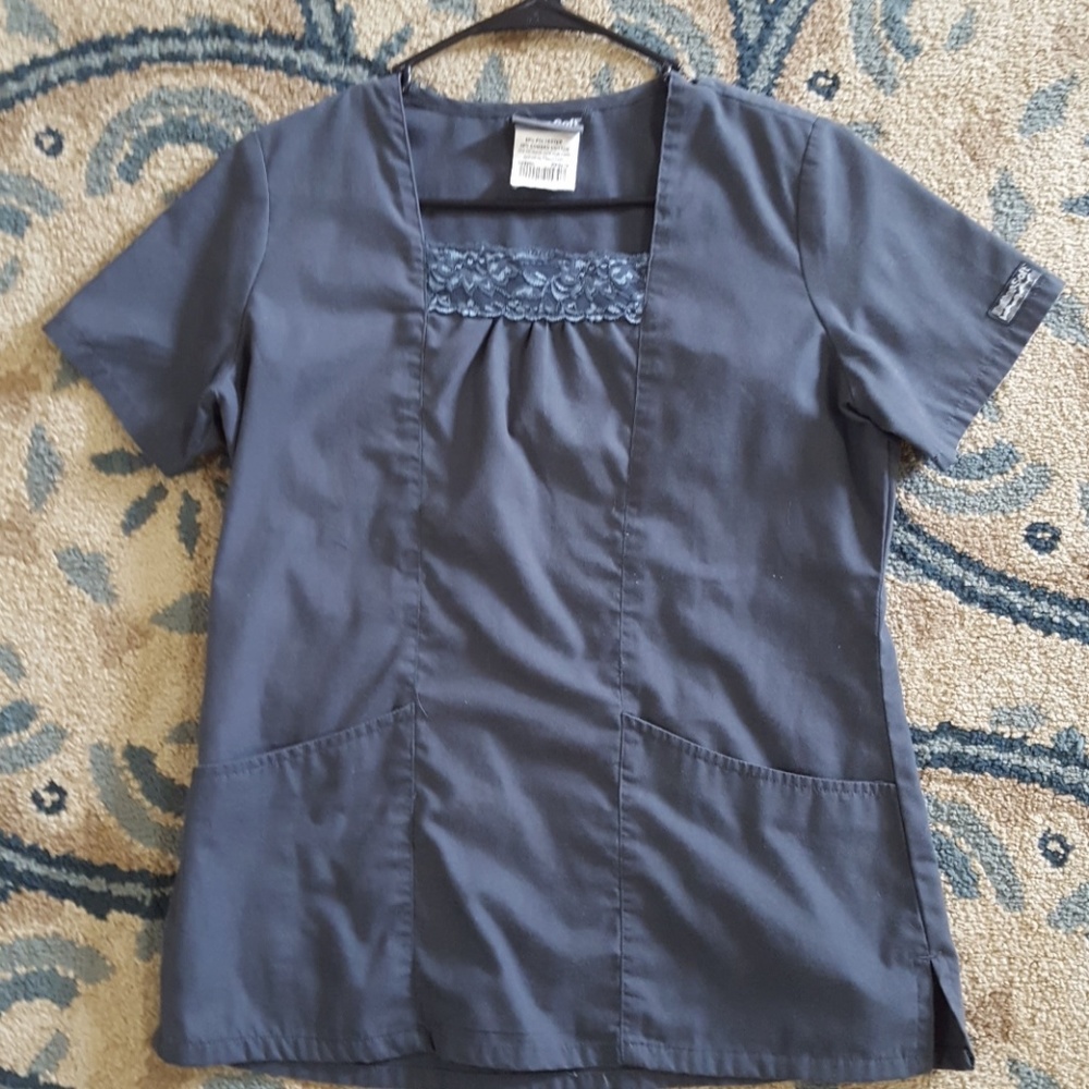 Scrub top