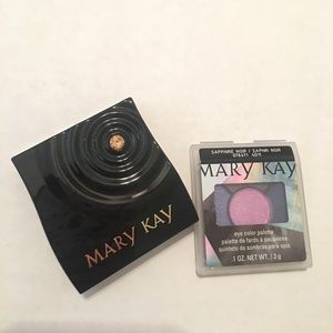 💜Mary Kay eyeshadow and case