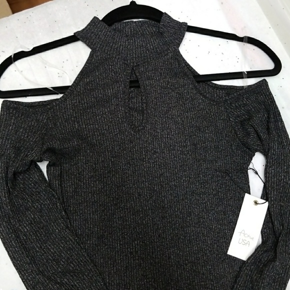 🔴Cold Shoulder Sweater! (PRICE FIRM) - Picture 6 of 6
