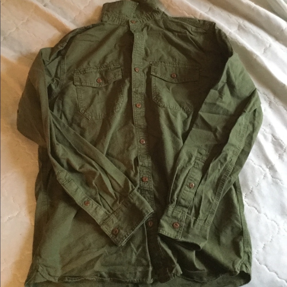 BRAND NEW old navy button up