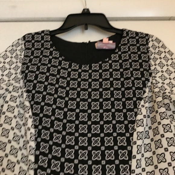 White and black shift dress - Picture 2 of 5