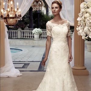 Brand new $480 wedding gown in white or pearl