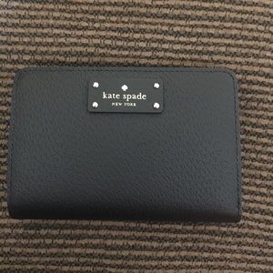 NWT. Sale! KATE SPADE GROVE STREET WALLET.
