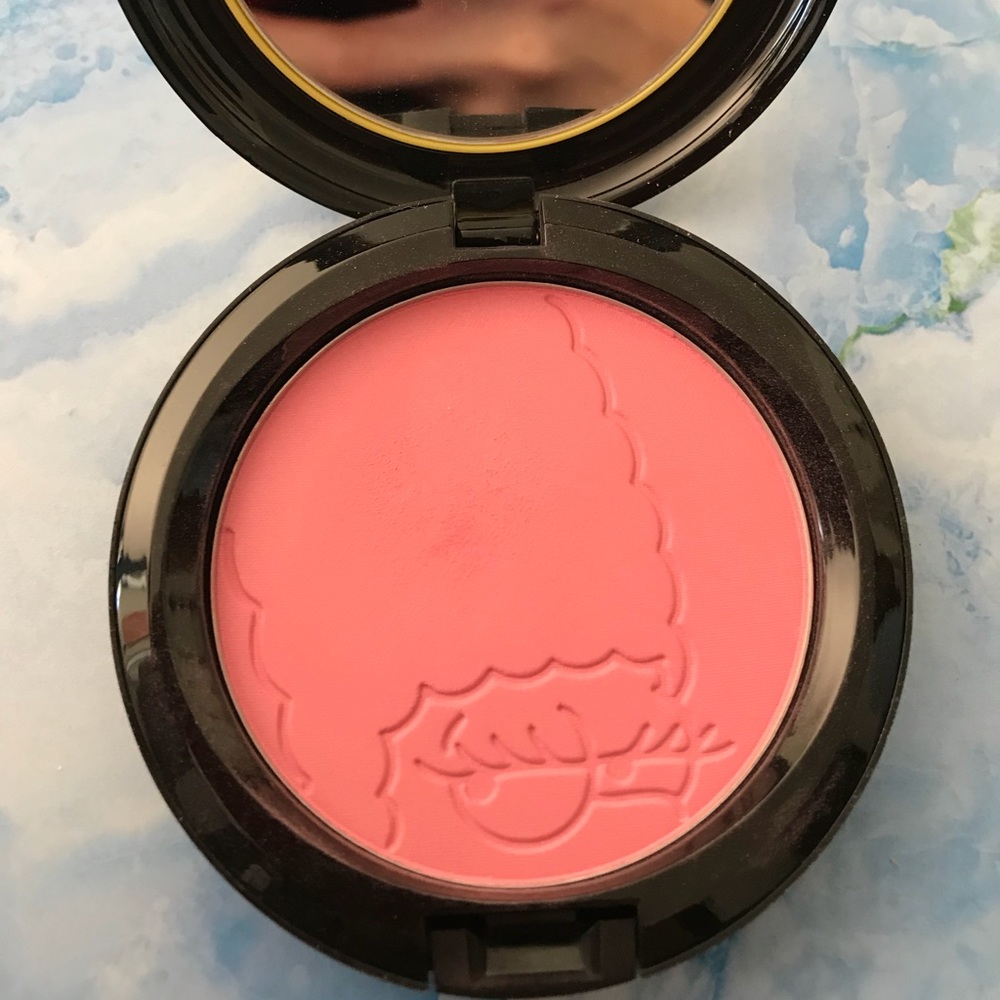 The Simpsons: Powder Blush – in “Pink Sprinkles”