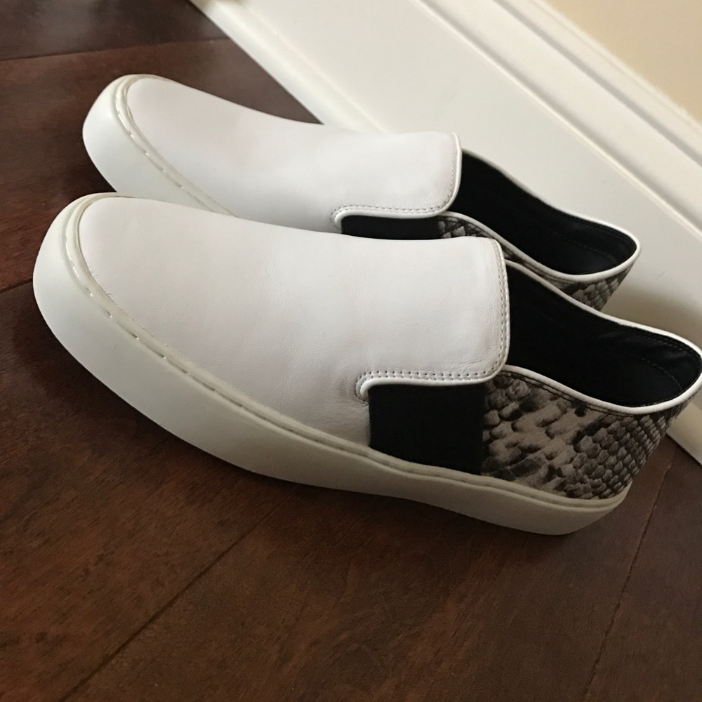 Slip on Sneakers