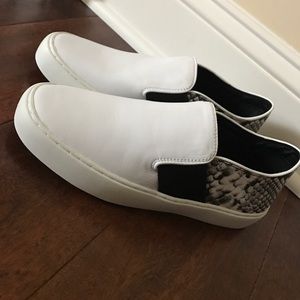 Slip on Sneakers