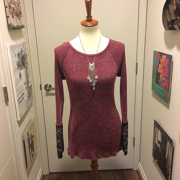 able Tops - Thermal top w/ BoHo fabric wrist cuffs NWOT