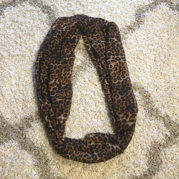 Infinity scarf - Picture 2 of 2