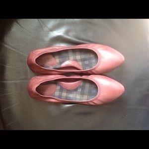Born 'Julianne' burgundy flats