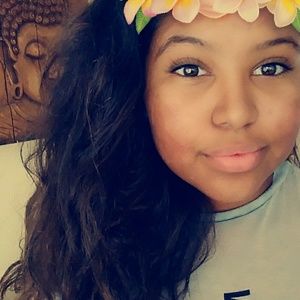 Meet your Posher, Rae