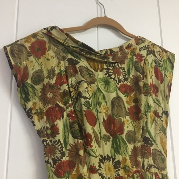 1940s/1950s Genuine Vintage Swing Dress - Picture 10 of 15