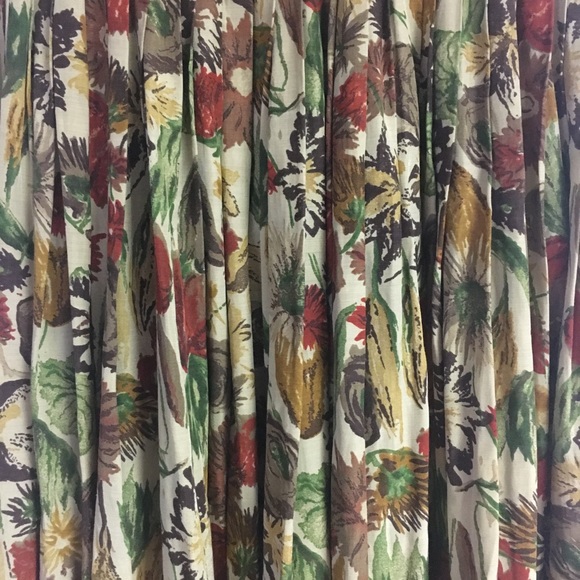 1940s/1950s Genuine Vintage Swing Dress - Picture 12 of 15