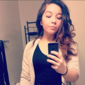 Meet your Posher, Brittney