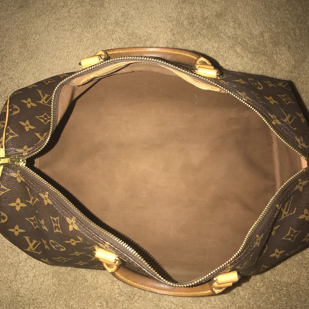 ‼️SOLD‼️💯 Authentic Louis Vuitton Speedy - Picture 3 of 8