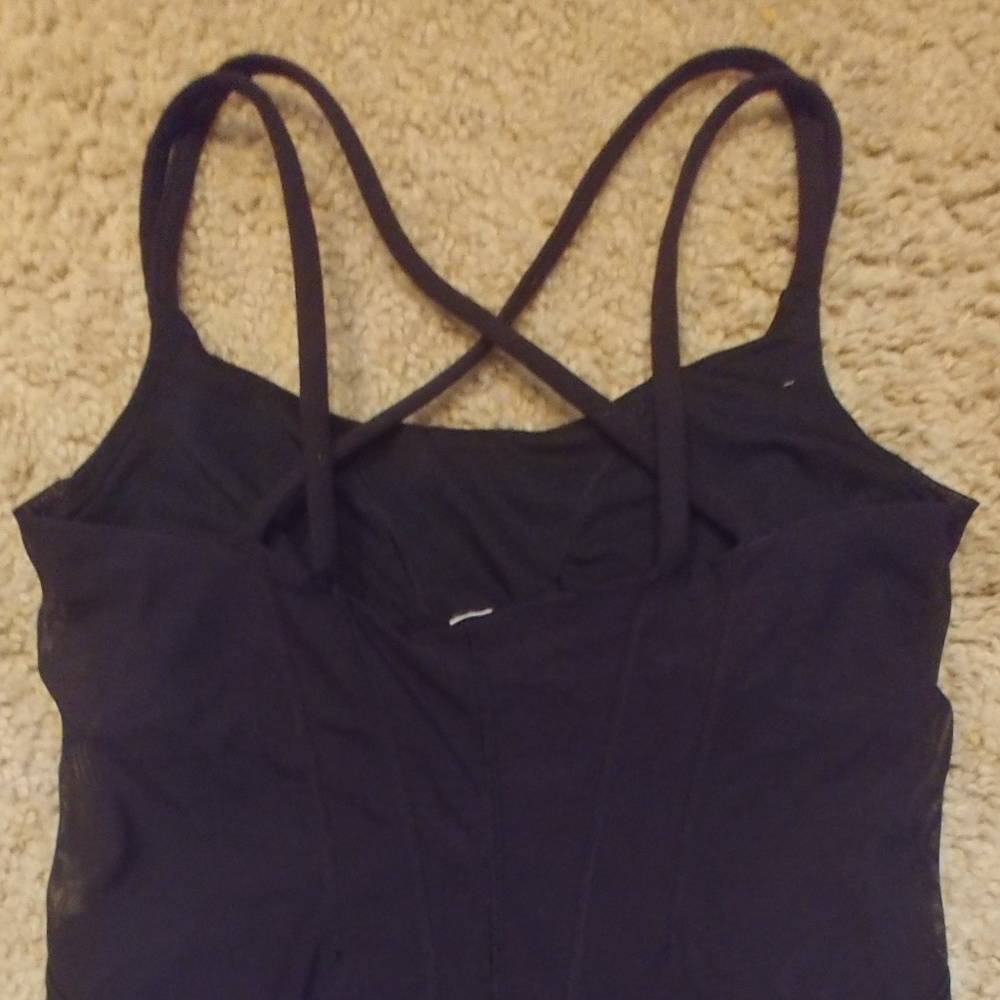 Lululemon Mesh Tank - Picture 3 of 5