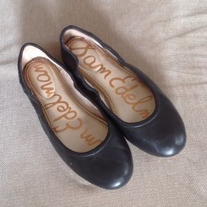Sam Edelman black leather flats