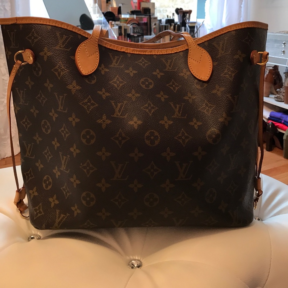 Louis Vuitton purse
