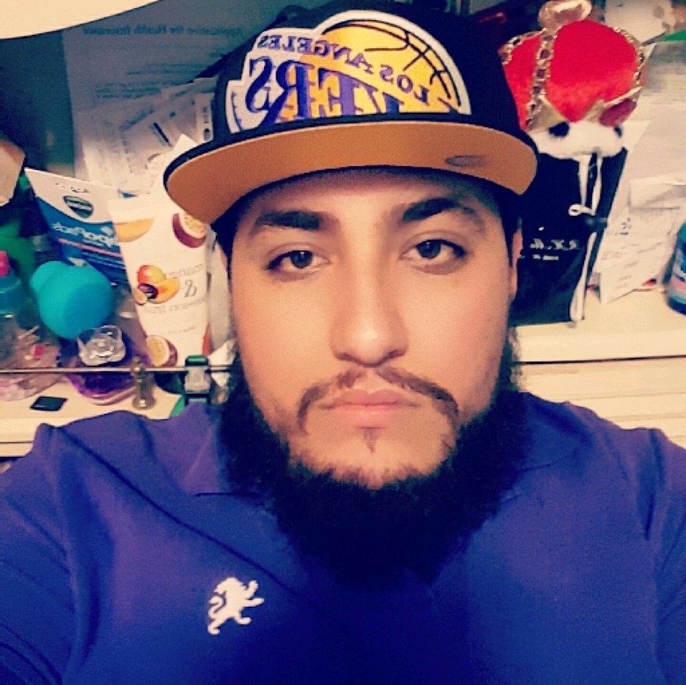 Meet your Posher, Carlos