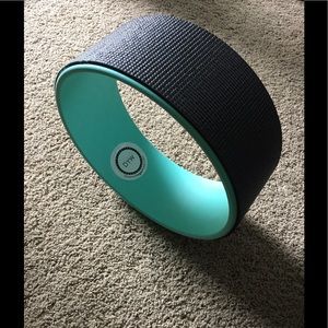 Dharma Yoga Wheel NWT!