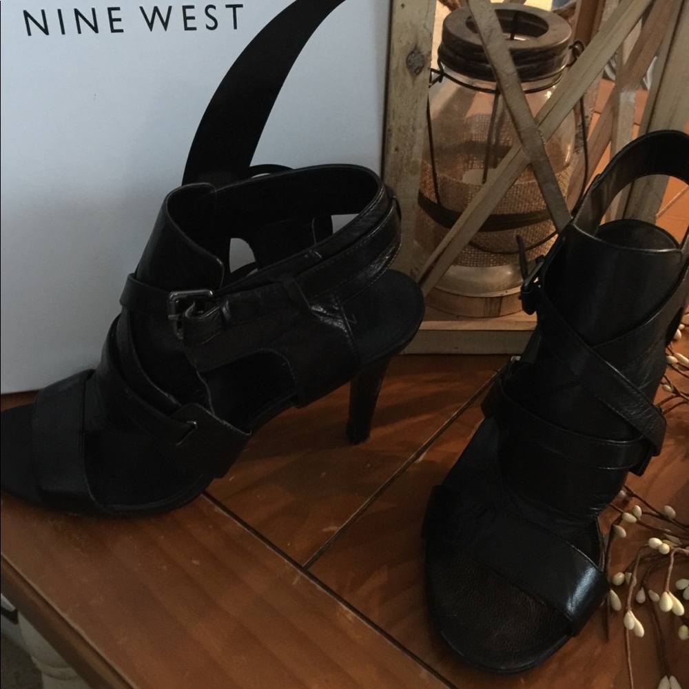 High heel shoes