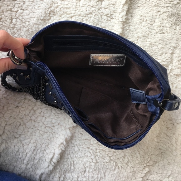 NILA ANTHONY Chain and Studded Purse - Picture 3 of 3