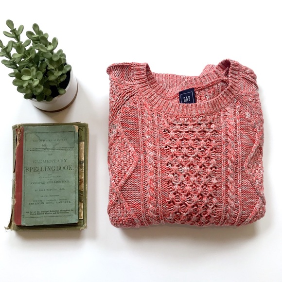GAP Sweaters - •Host Pick• Gap Cable Knit Sweater