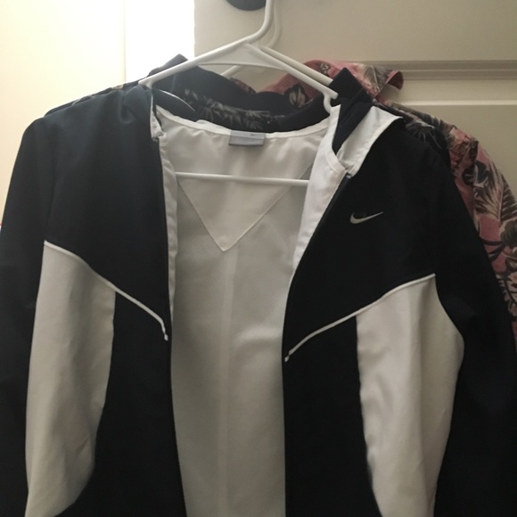 Nike Jackets & Blazers - FINAL PRICE Black White Nike Windbreaker Jacket