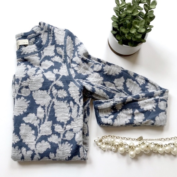 LOFT Sweaters - LOFT Floral Sweater