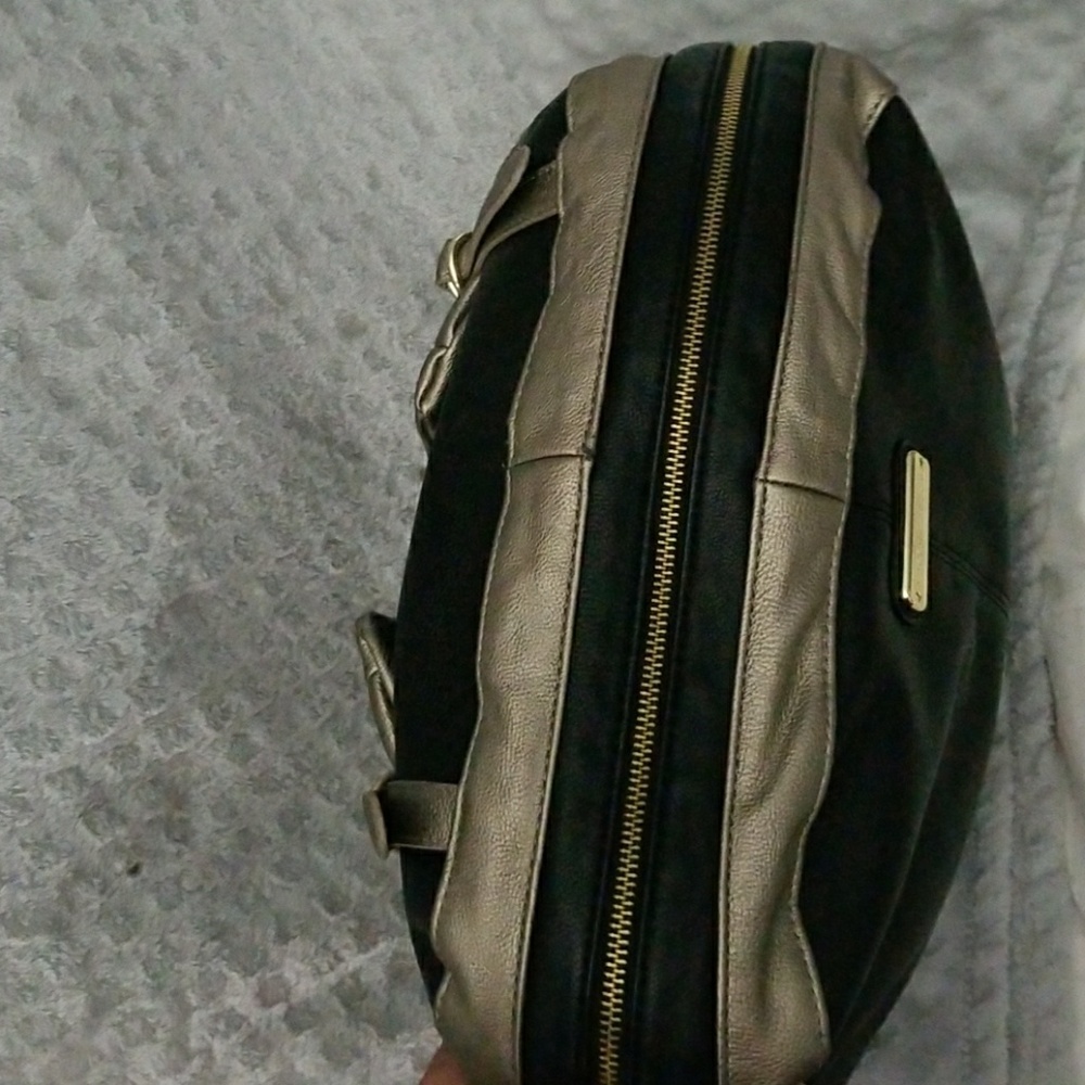 Steve Madden Black and Silver Leather Bag - Picture 5 of 8
