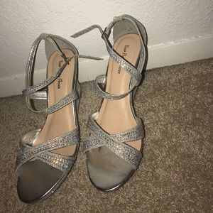 High hill sparked shoes