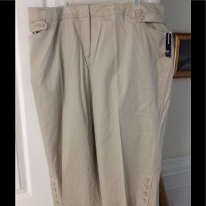 Khaki crop pants