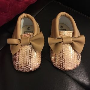 Baby moccasins NWOT