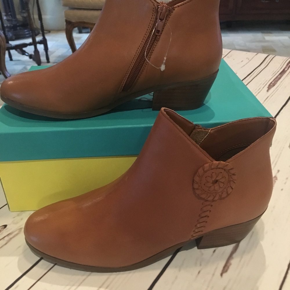 🎉SALE 🎉Jack Rogers Peyton Booties , 6.5 BNWT‼️