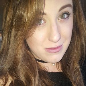 Meet your Posher, Hayley